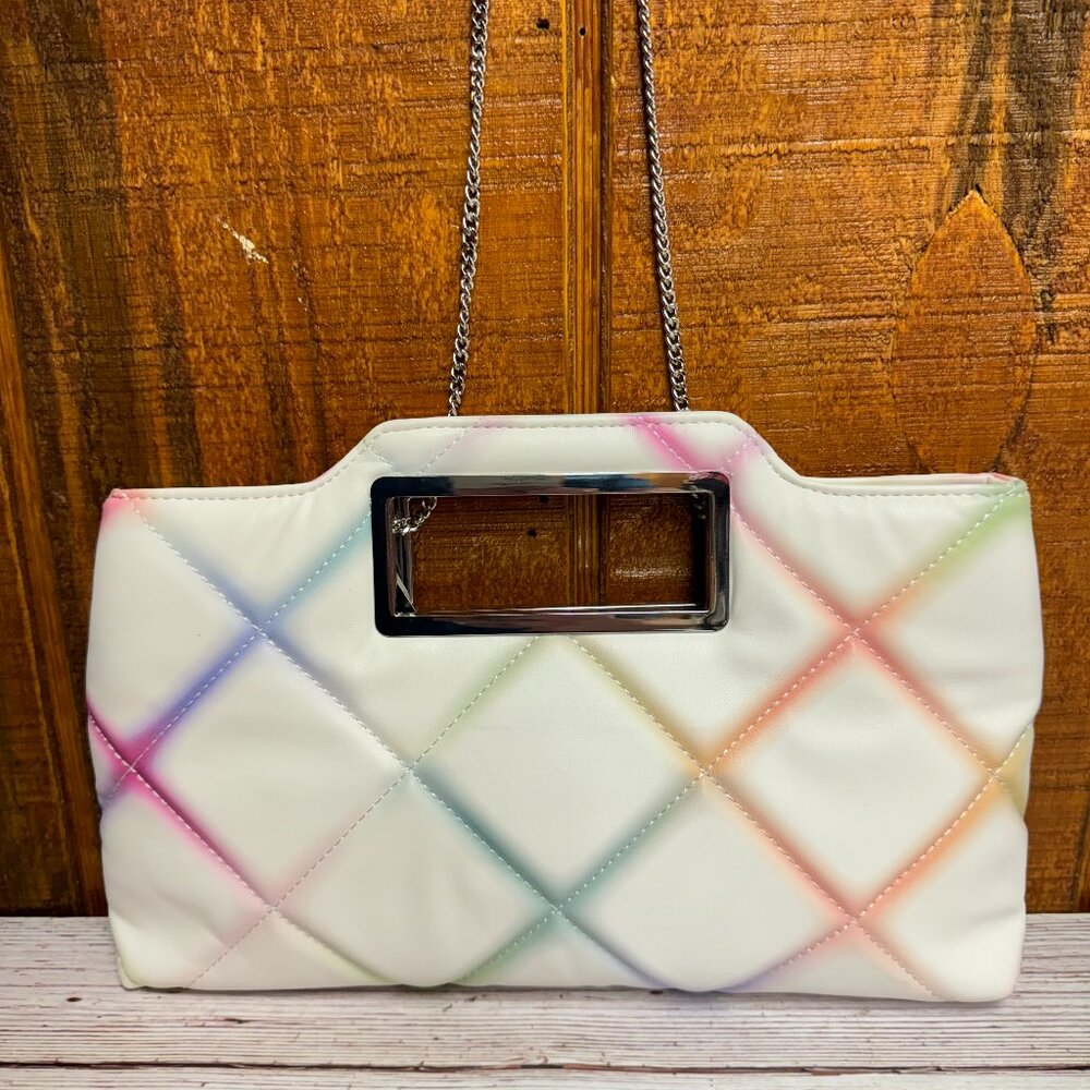 I.N.C. INTERNATIONAL CONCEPTS Juditth Handle Quilted Clutch – Airbrush Print